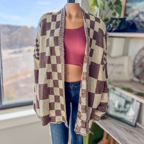 Veveret, Cozy Block Checkered Cream and Brown Oversized Cardigan, Women's Large - Picture 9 of 11